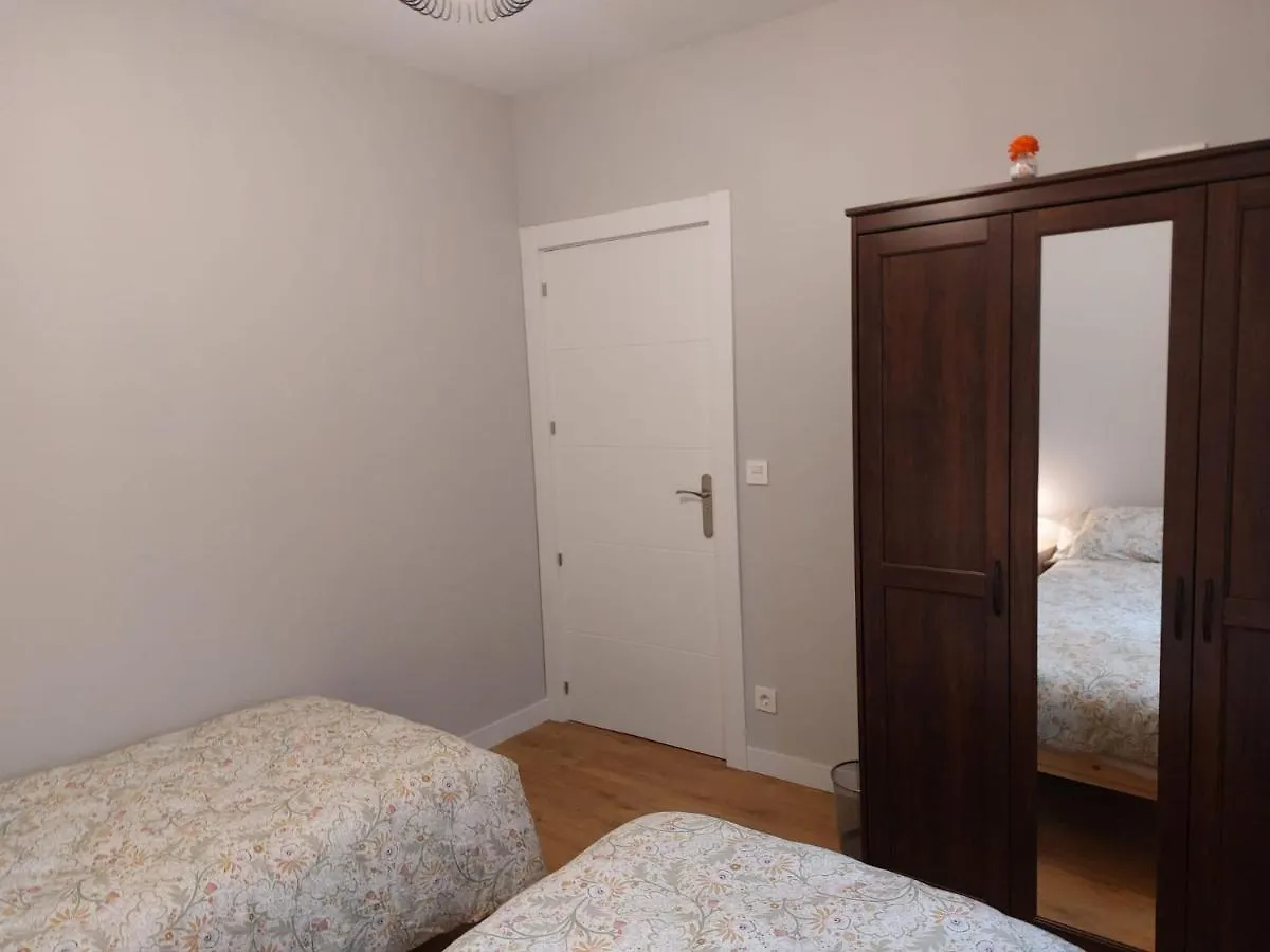 Habitacion En Apartamento Con Zonas Comunes Compartida H3 Bilbao Spain